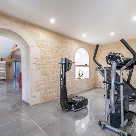 Hébergement de vacances Boyard - Pour 10 Avec Piscine Privée Et Jacuzzi