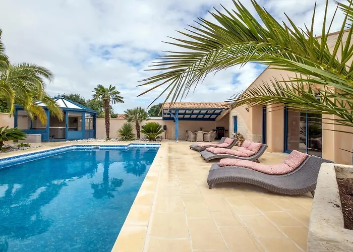 Boyard - Pour 10 Avec Piscine Privee Et Jacuzzi *