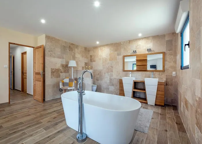 Boyard - Pour 10 Avec Piscine Privee Et Jacuzzi 度假居 *